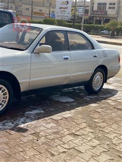 تۆیۆتا کراون